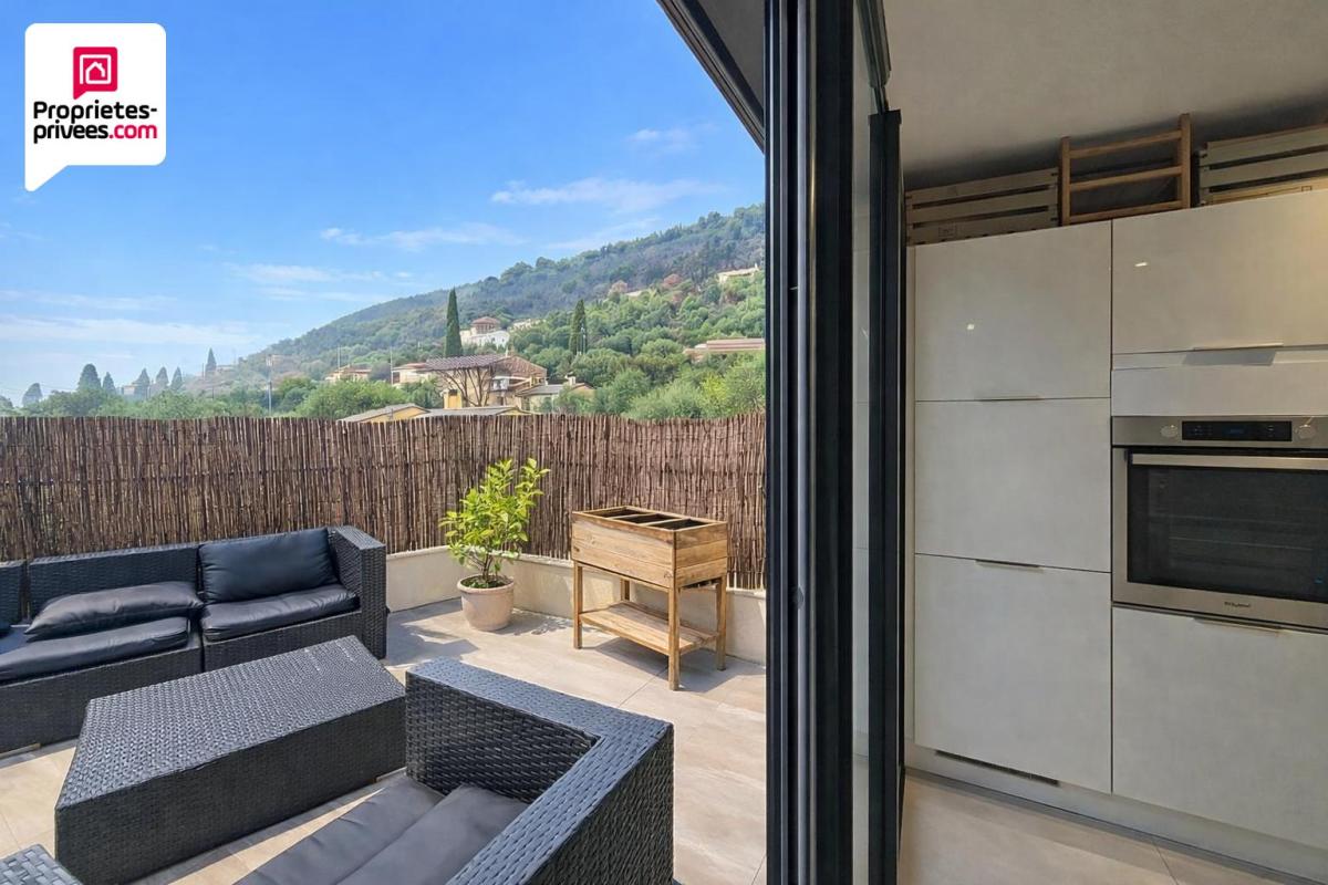SPERACEDES TRES BEL Appartement 3 pièces 65 m2 au 1er et dernier étage avec grande terrasse 1
