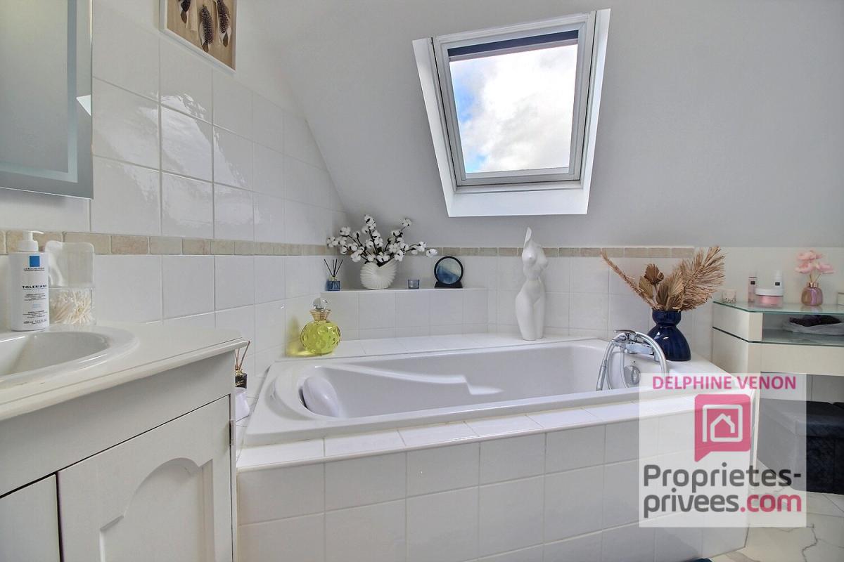 CHATEAUNEUF-SUR-LOIRE Maison classe énergie B avec vie en plain pied à 2 pas des commerces, de la Loire et des écoles sur un terrain de 900 m² 12