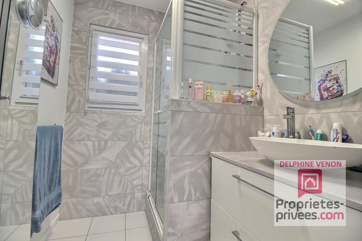 CHATEAUNEUF-SUR-LOIRE Maison classe énergie B avec vie en plain pied à 2 pas des commerces, de la Loire et des écoles sur un terrain de 900 m² 7