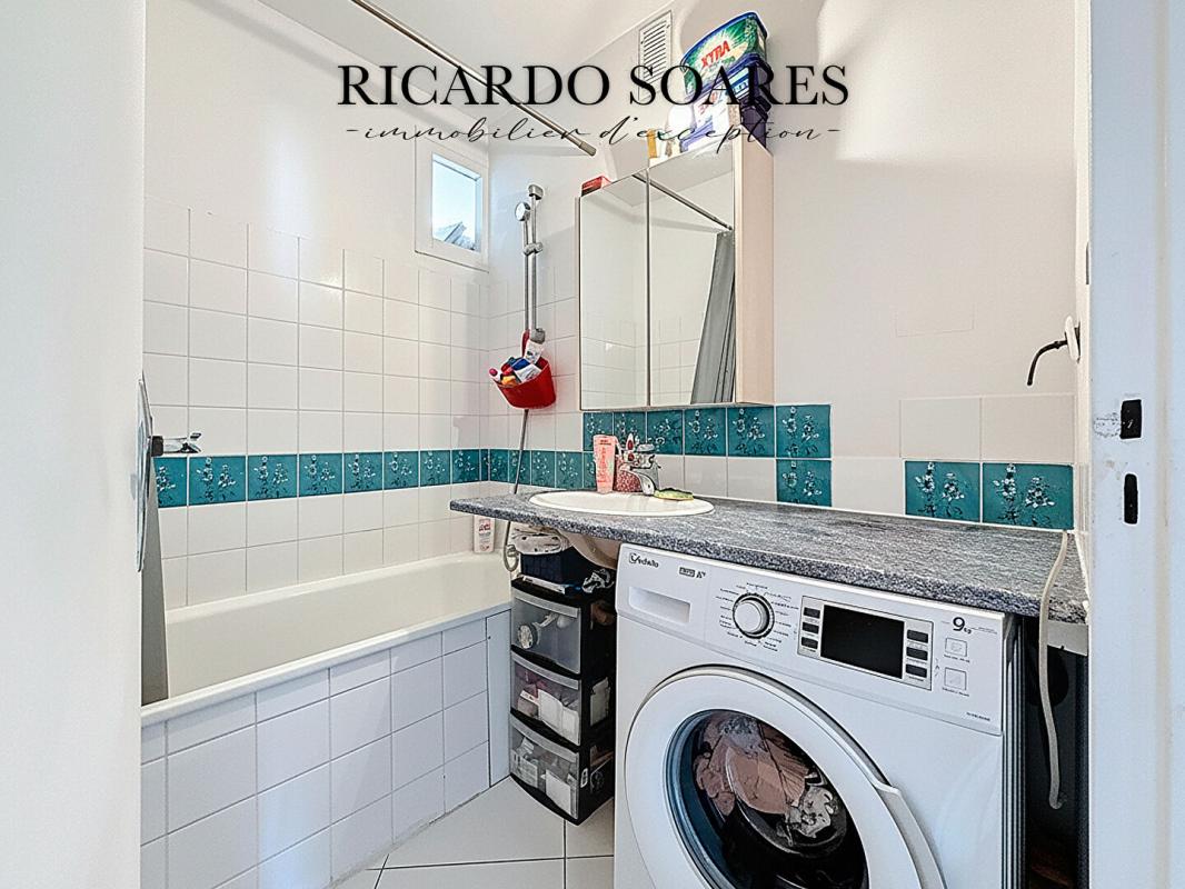 GOUVIEUX GOUVIEUX 60270 / RESIDENCE PRIVÉE / APPT 65 m2 / 2 CHAMBRES / PARKING 10