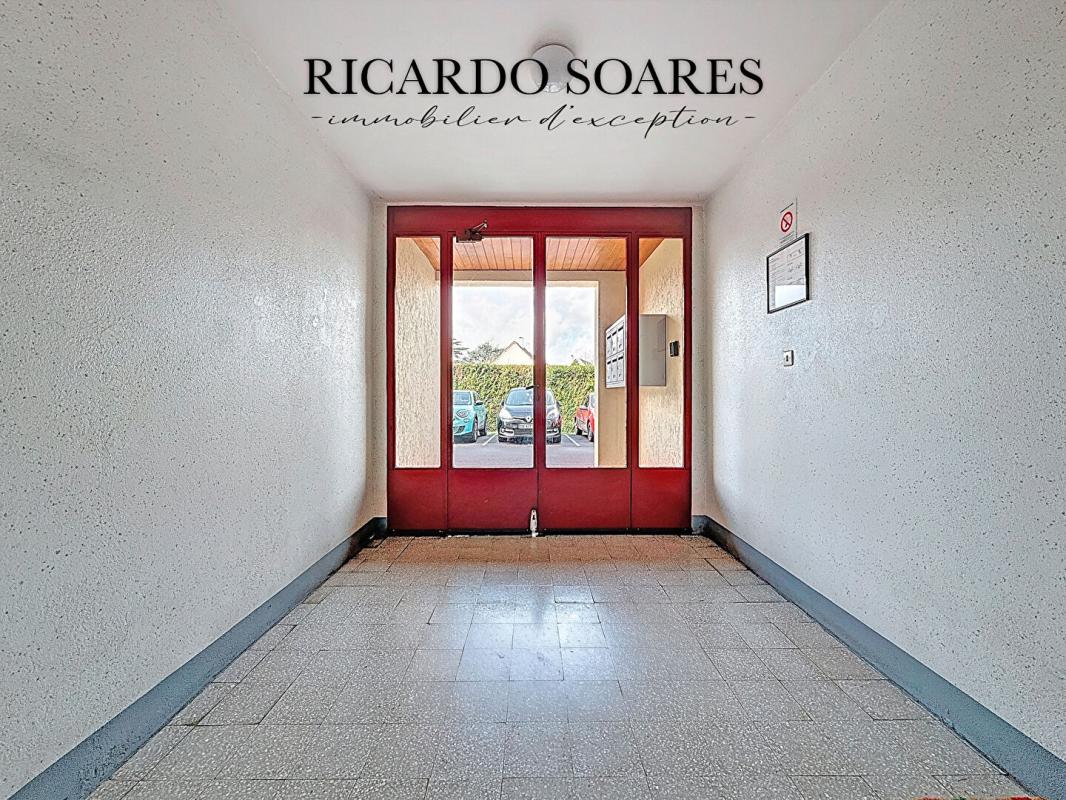 GOUVIEUX GOUVIEUX 60270 / RESIDENCE PRIVÉE / APPT 65 m2 / 2 CHAMBRES / PARKING 12