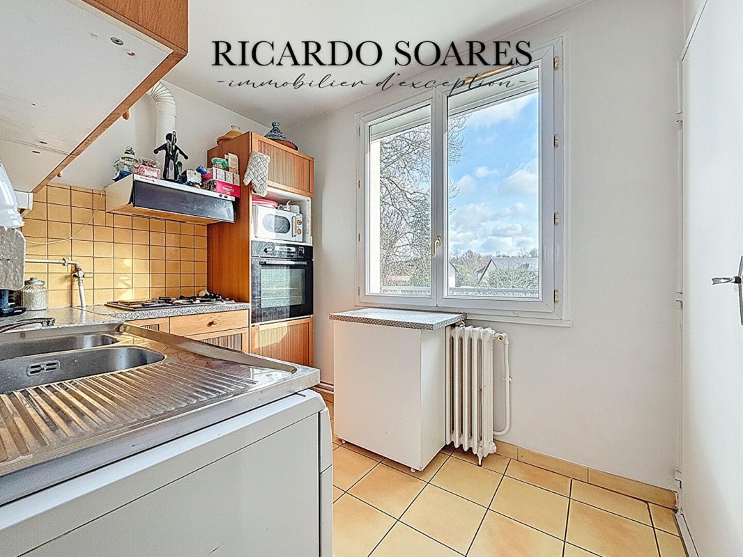 GOUVIEUX GOUVIEUX 60270 / RESIDENCE PRIVÉE / APPT 65 m2 / 2 CHAMBRES / PARKING 4