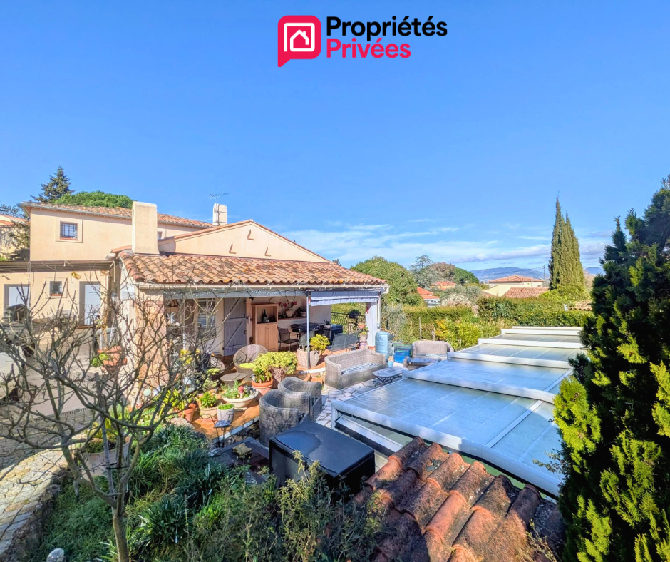 ROQUEBRUNE-SUR-ARGENS Maison 125 m² - Piscine couverte -Grand terrain -Rare sur le secteur ! 1