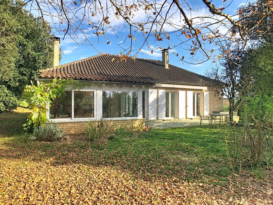 SARLAT-LA-CANEDA Belle maison lumineuse 3