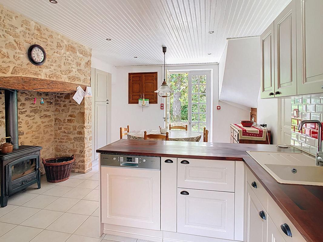 COUX-ET-BIGAROQUE Maison lumineuse avec 4 chambres et piscine 5