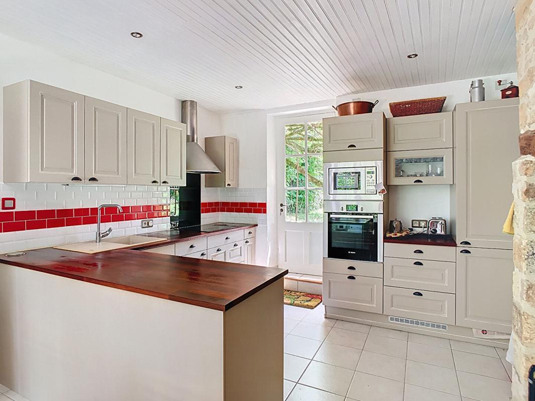 COUX-ET-BIGAROQUE Maison lumineuse avec 4 chambres et piscine 6