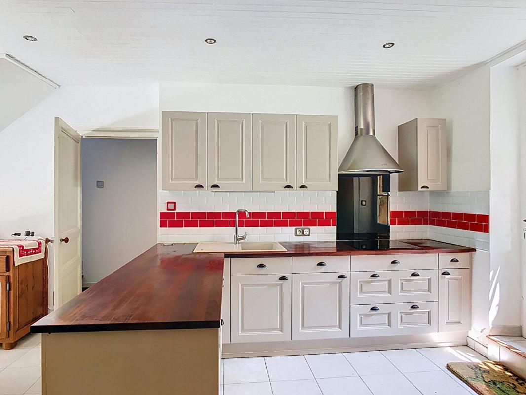 COUX-ET-BIGAROQUE Maison lumineuse avec 4 chambres et piscine 7