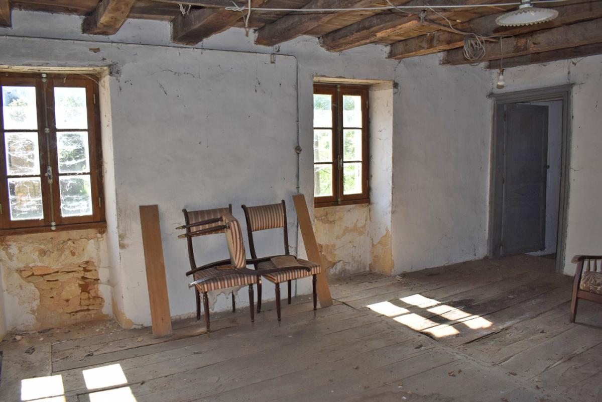 ARCHIGNAC Corps de ferme Archignac 4 pièce(s) 80 m2 12