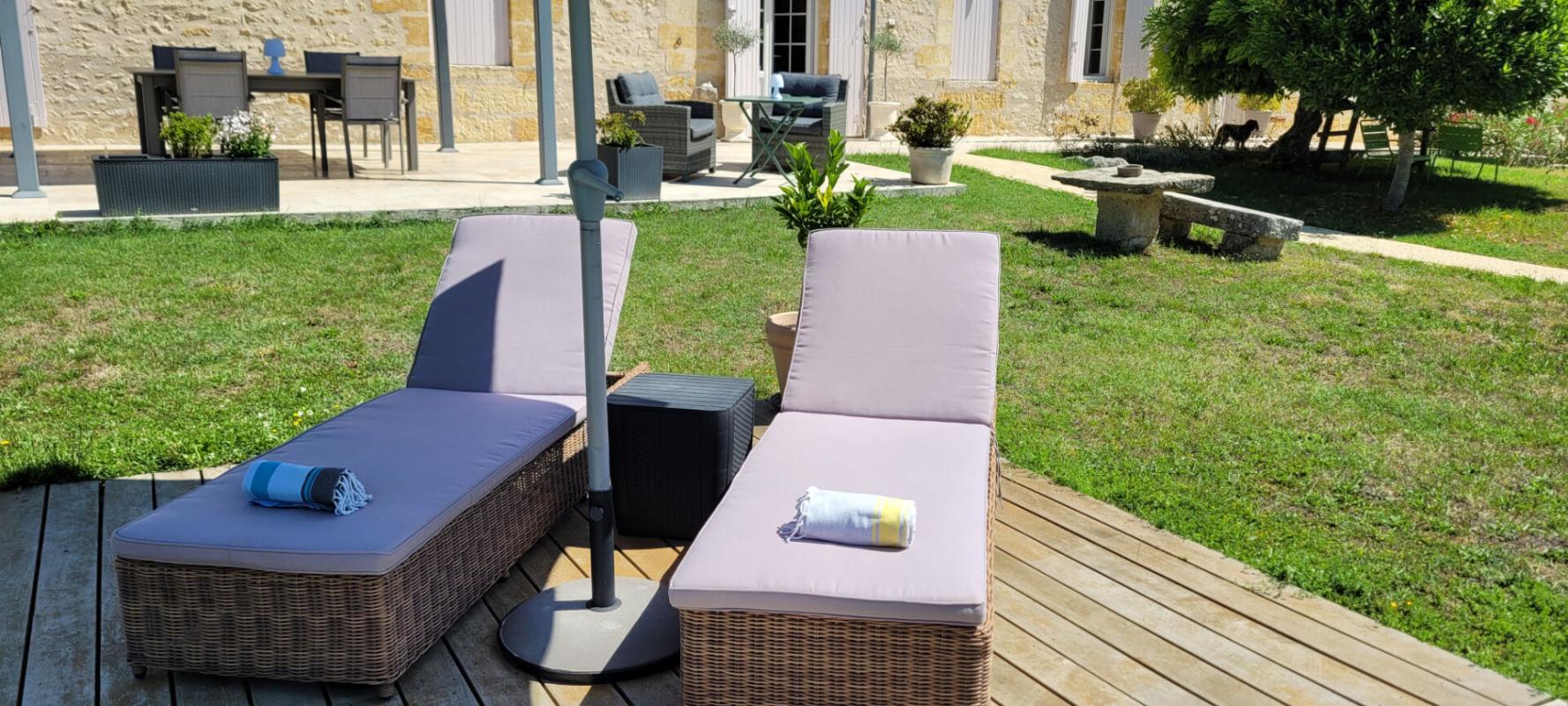 SAINTE-COLOMBE Belle girondine au calme avec vue sur les vignes + gîte haut de gamme 10