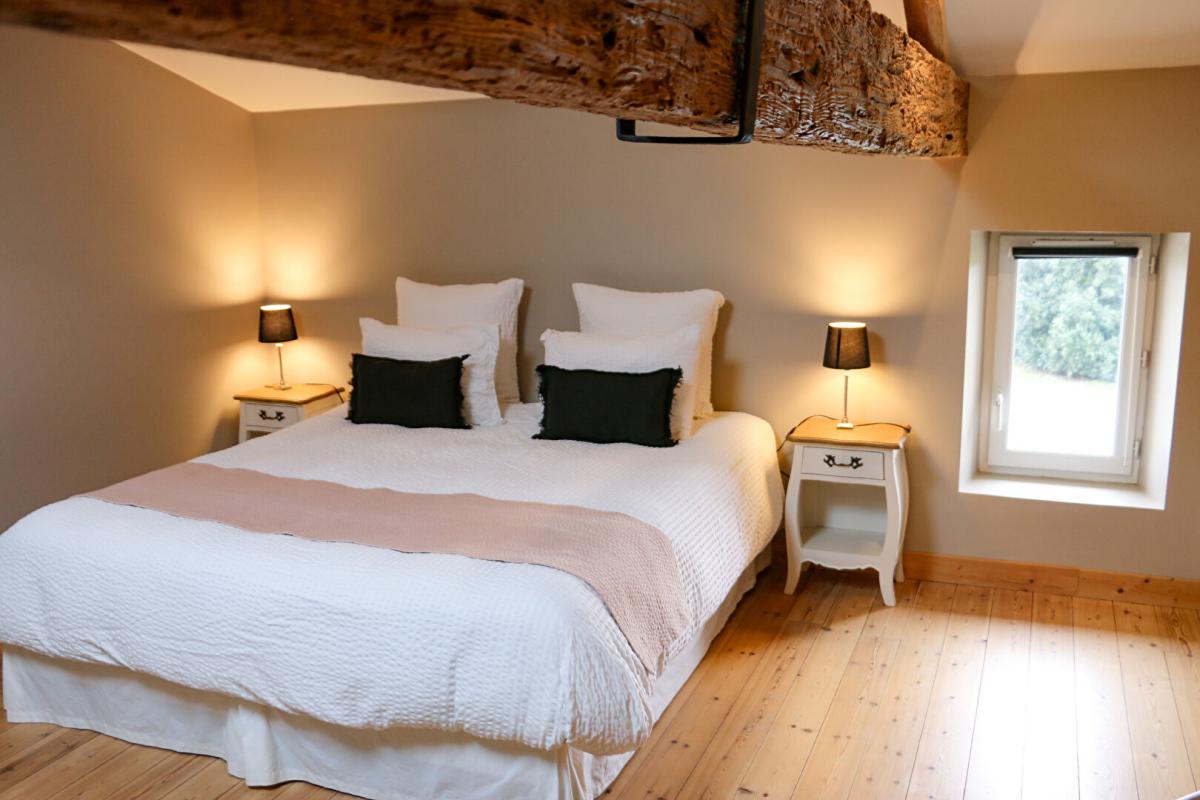 SAINTE-COLOMBE Belle girondine au calme avec vue sur les vignes + gîte haut de gamme 8