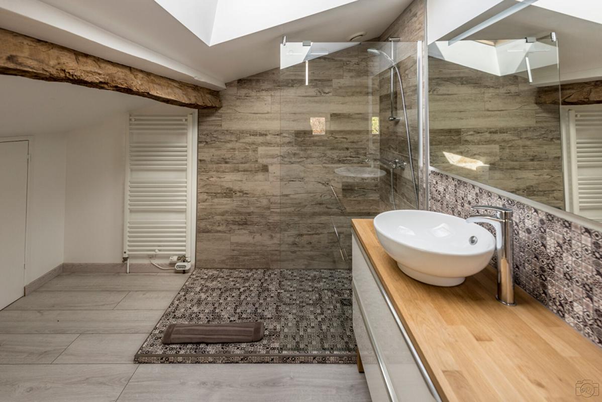 SAINTE-COLOMBE Belle girondine au calme avec vue sur les vignes + gîte haut de gamme 9