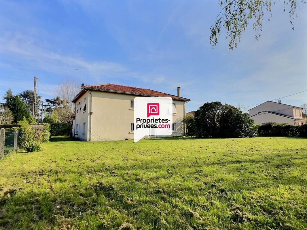 SAINT-ASTIER Maison T4 /5 d'env. 136 m²  avec 3/4 ch . et  garage double proche centre ville de SAINT-ASTIER (24100) 11