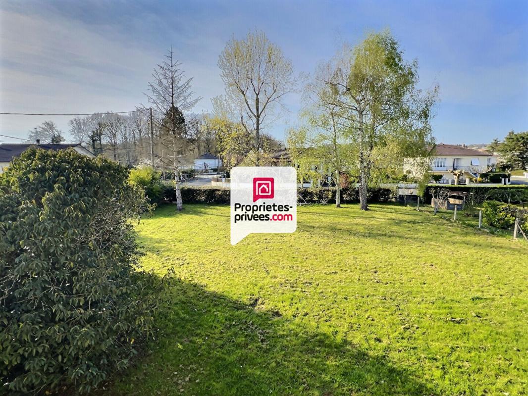 SAINT-ASTIER Maison T4 /5 d'env. 136 m²  avec 3/4 ch . et  garage double proche centre ville de SAINT-ASTIER (24100) 13