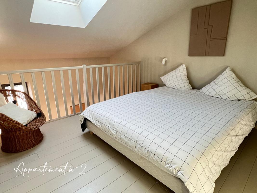 ANGOULEME Immeuble entier quartier VICTOR HUGO 10