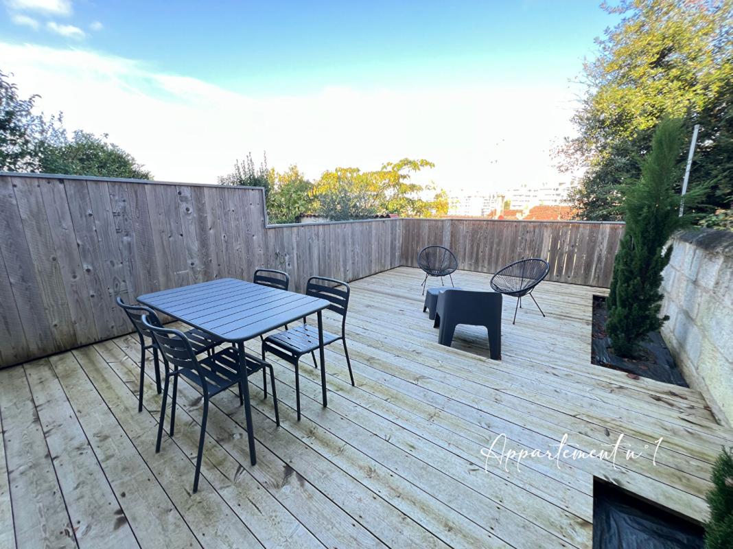 ANGOULEME Immeuble entier quartier VICTOR HUGO 5