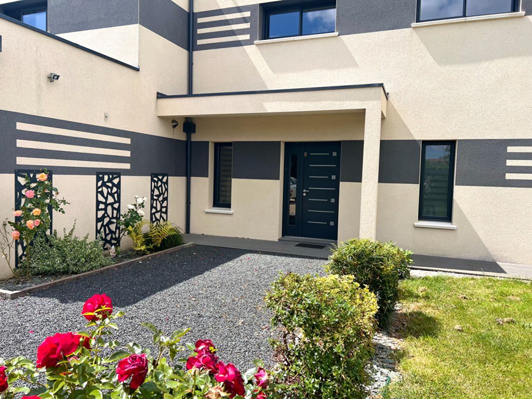 MONDOUBLEAU MAISON D ARCHITECTE    VENDOME 20MN    TGV-PARIS 42MN 3