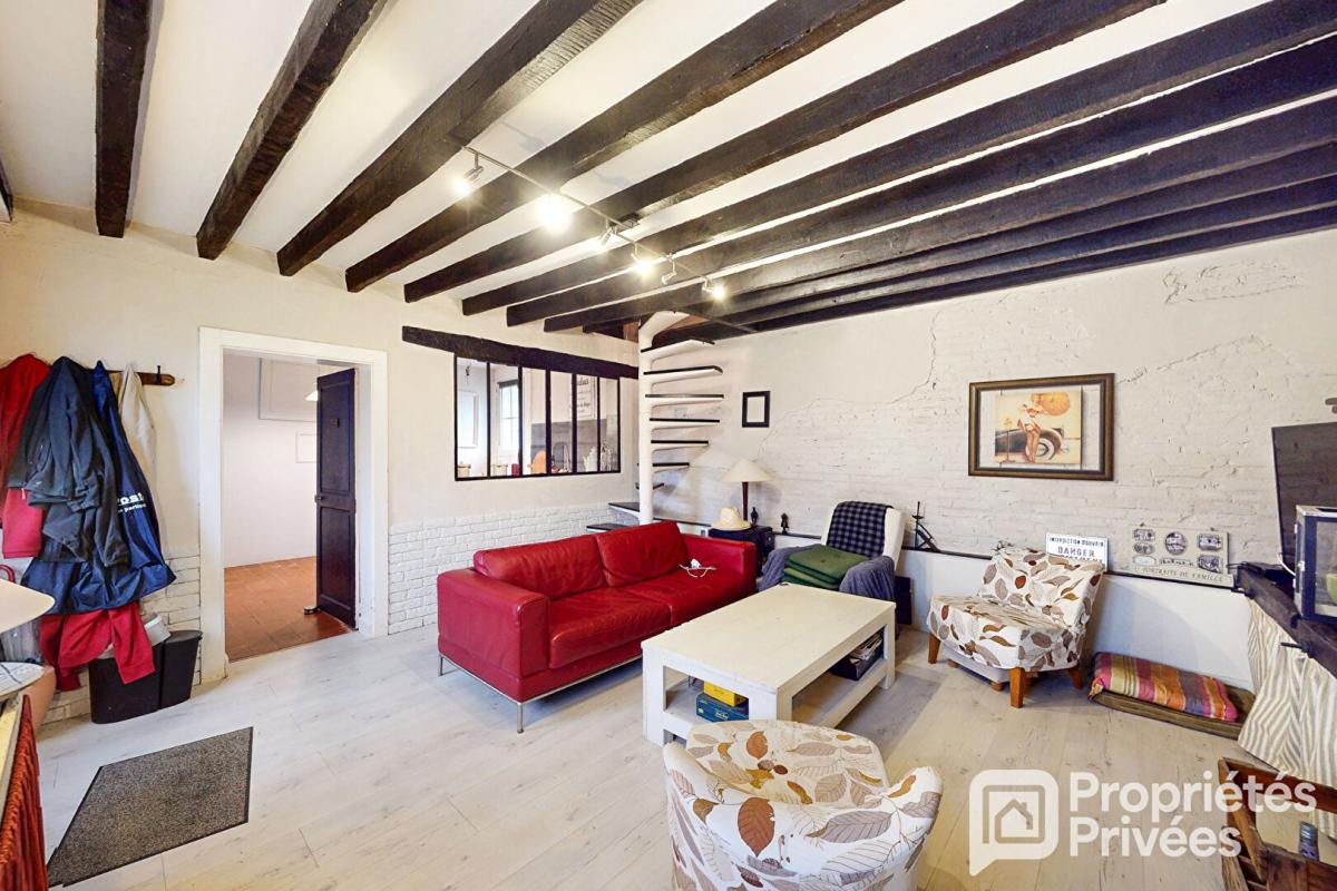 SAINT-MAURICE-LES-CHARENCEY Longère Vue prairie 10