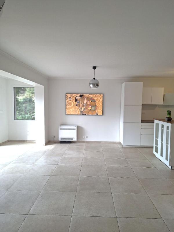 AIX-EN-PROVENCE Duplex lumineux avec jardin de 250 m² à 20 min à pied du centre d'Aix 2