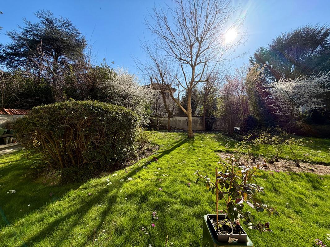 VINCENNES Appartement 3 pièces proche Métro ligne 1 Château de Vincennes 3