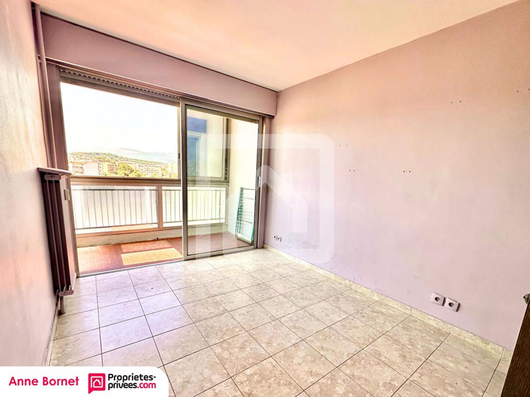 LE CANNET Appartement 4 pièces 89 m2 avec 3 loggias, parking au sous-sol 14