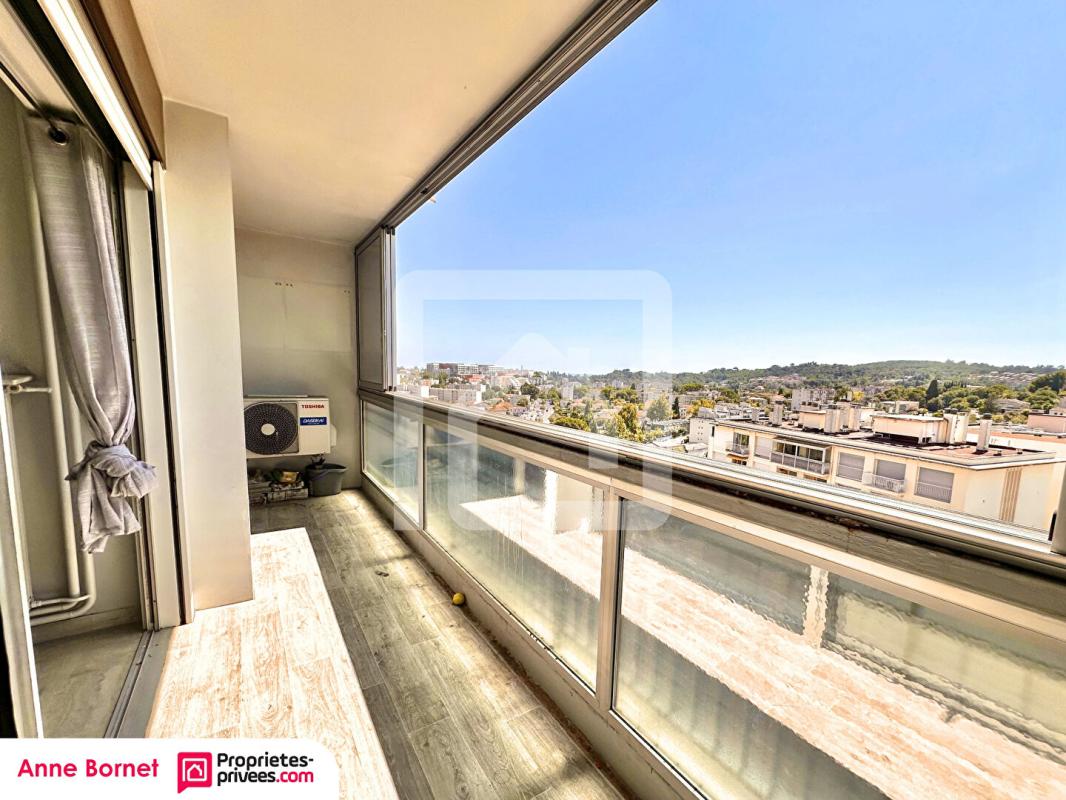 LE CANNET Appartement 4 pièces 89 m2 avec 3 loggias, parking au sous-sol 2