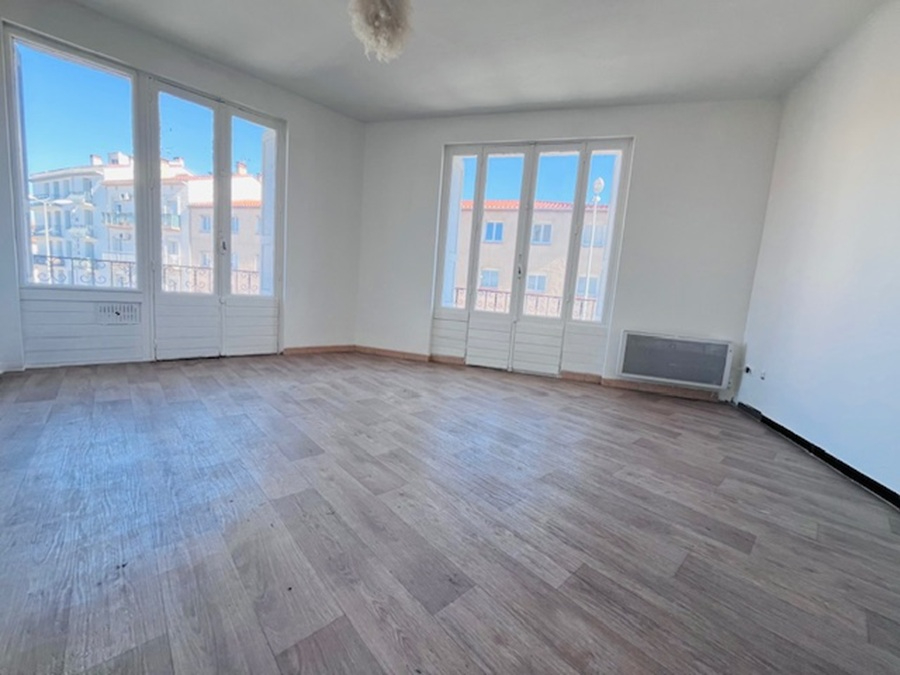 PERPIGNAN Charmant appartement de type T3  de 68 m² au 3 ème étage avec ascenseur et balcon 1