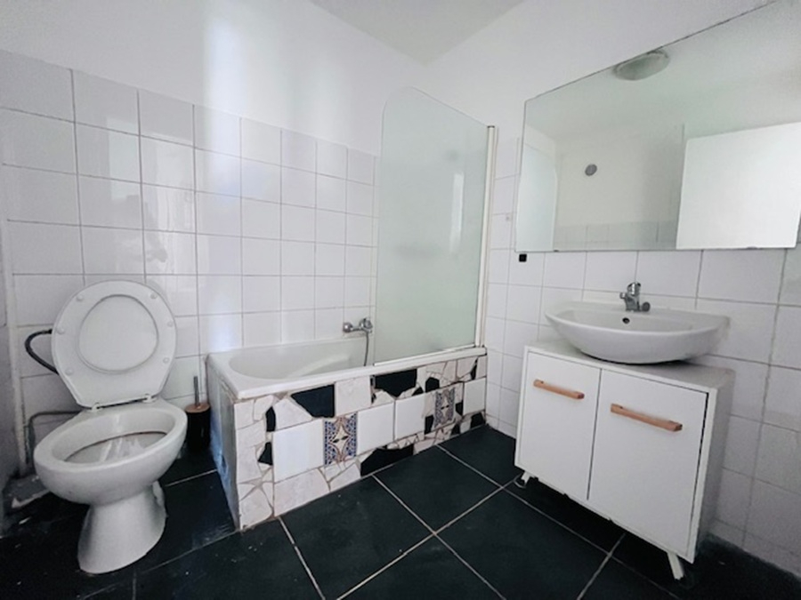 PERPIGNAN Charmant appartement de type T3  de 68 m² au 3 ème étage avec ascenseur et balcon 11