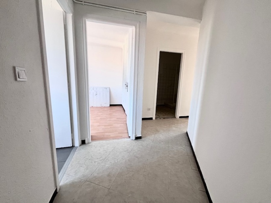 PERPIGNAN Charmant T3 de 68 m²  au 4 ème étage avec ascenseur et balcon 10
