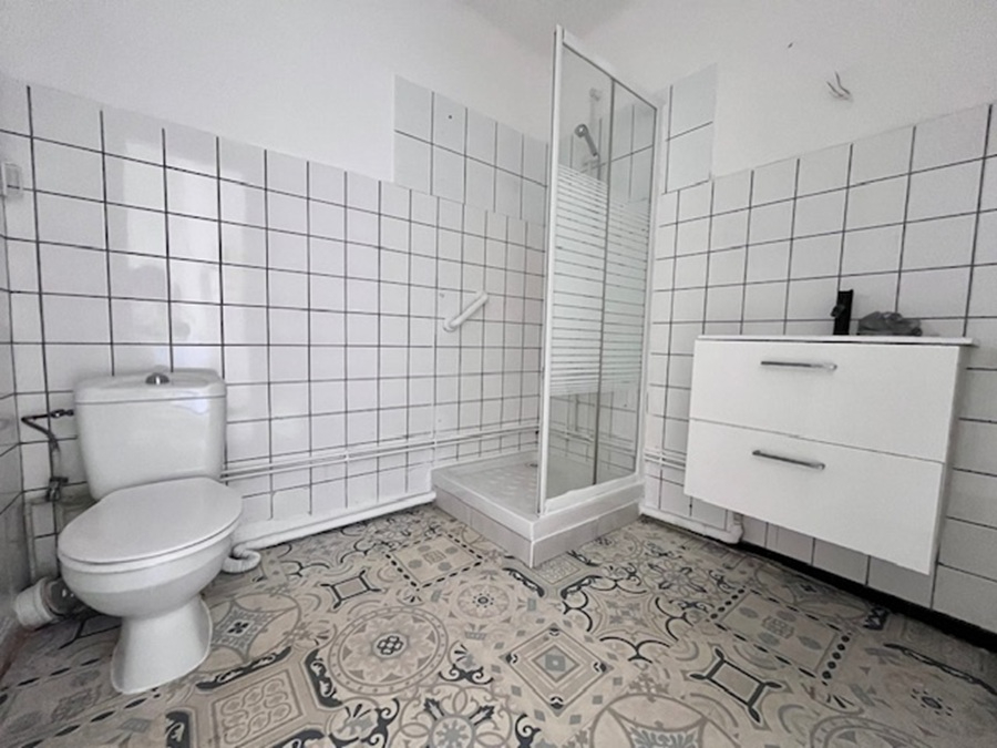 PERPIGNAN Charmant T3 de 68 m²  au 4 ème étage avec ascenseur et balcon 11