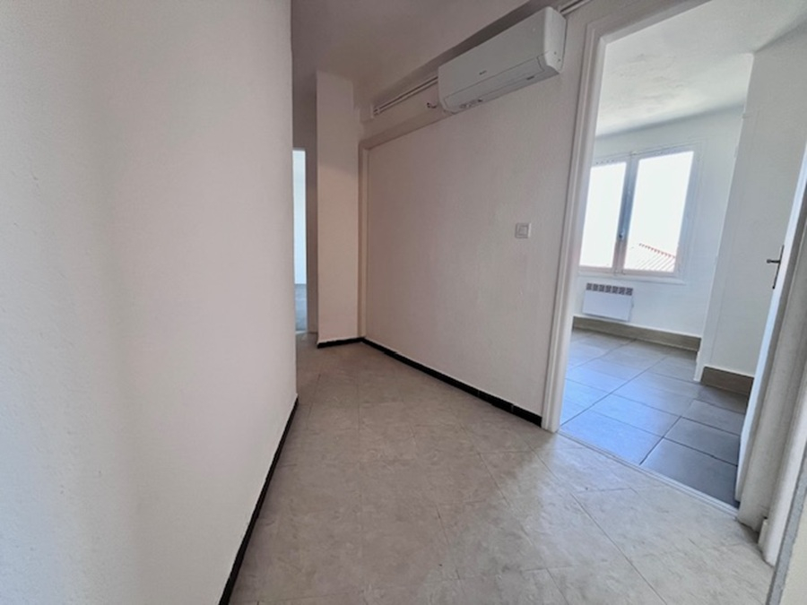 PERPIGNAN Charmant T3 de 68 m²  au 4 ème étage avec ascenseur et balcon 8