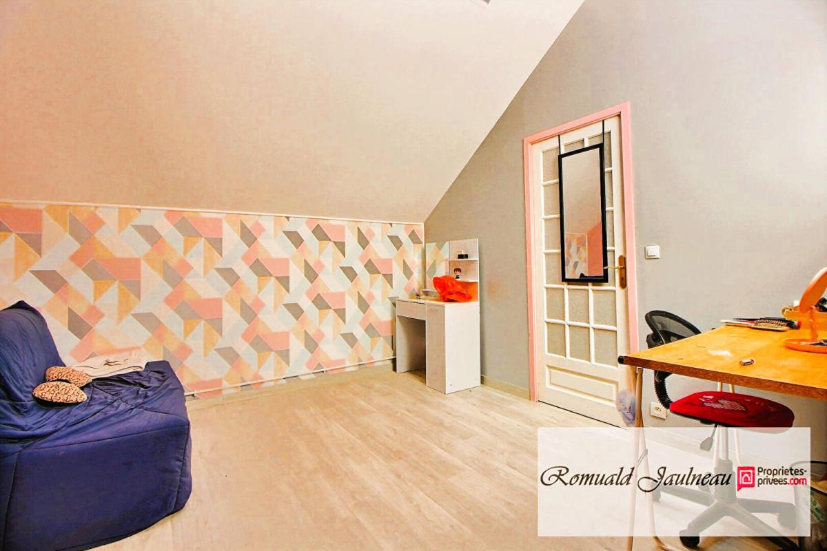 CHARTRES Propriété de 256 m²  a 10 min de chartres SECTEUR MIGNIERES 12