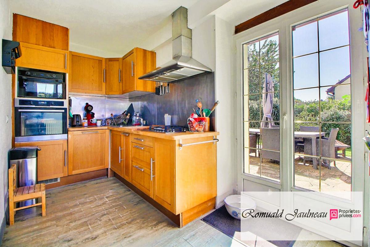 CHARTRES Propriété de 256 m²  a 10 min de chartres SECTEUR MIGNIERES 6