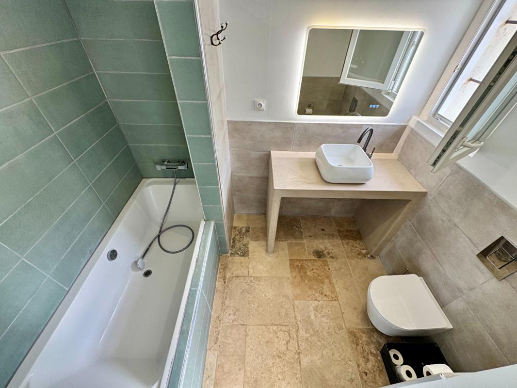 SAINT-CESAIRE Maison Saint Cesaire 7