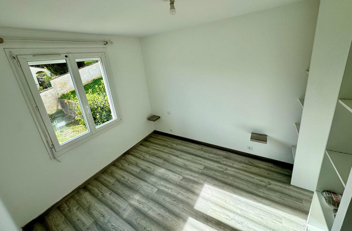 SAINT-CESAIRE Maison Saint Cesaire 9