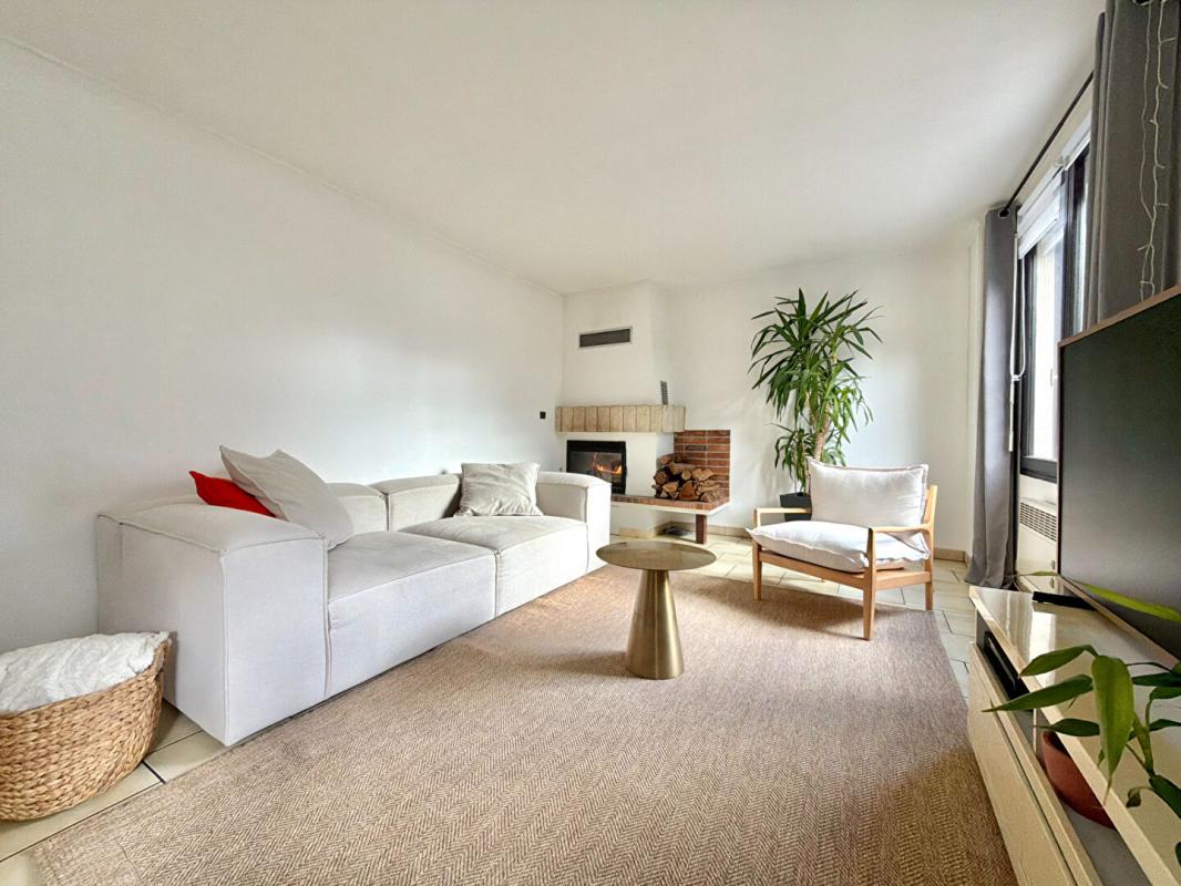 VITRY-SUR-SEINE Maison Vitry-Sur-Seine limite Villejuif proche métro 1