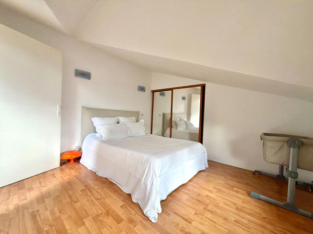 VITRY-SUR-SEINE Maison Vitry-Sur-Seine limite Villejuif proche métro 7