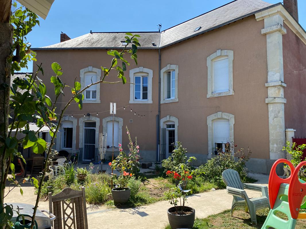 BOUERE Maison Bouère 6 pièce(s) 239 m2 avec logement annexe 7
