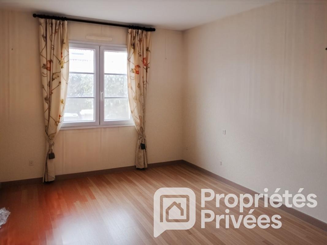 BOUGUENAIS Maison Bouguenais 4 pièce(s) 0103 m2 5