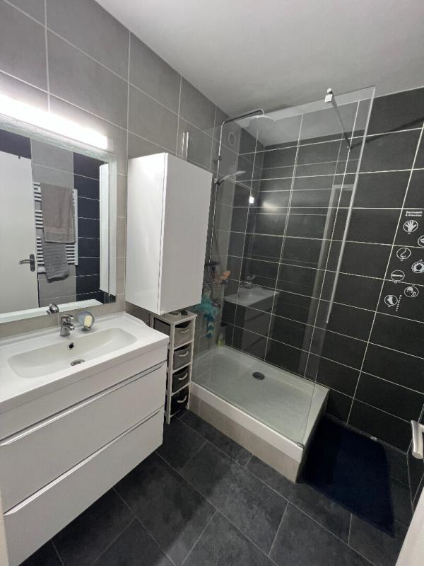 VALENCE Appartement Valence 5 pièce(s) 83 m2, garage, cave 11