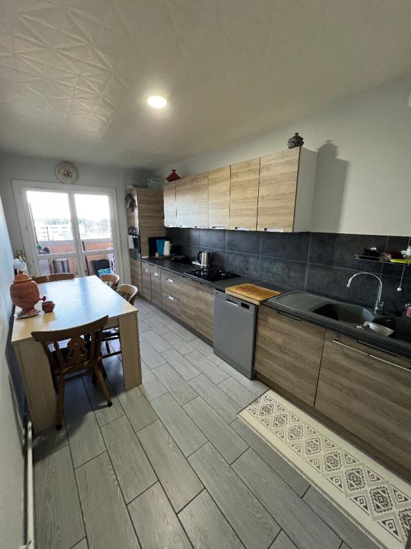 VALENCE Appartement Valence 5 pièce(s) 83 m2, garage, cave 4