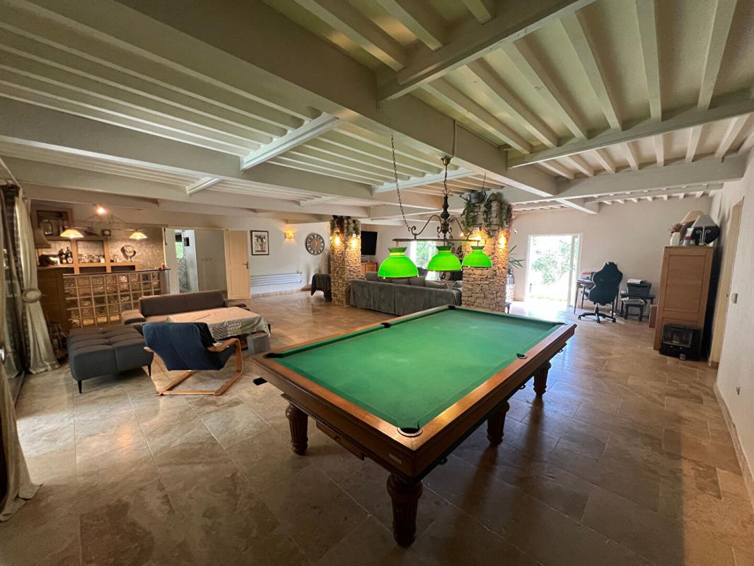 CHATEAUNEUF-SUR-ISERE Maison Chateauneuf Sur Isere 10 pièce(s) 338 m2 10