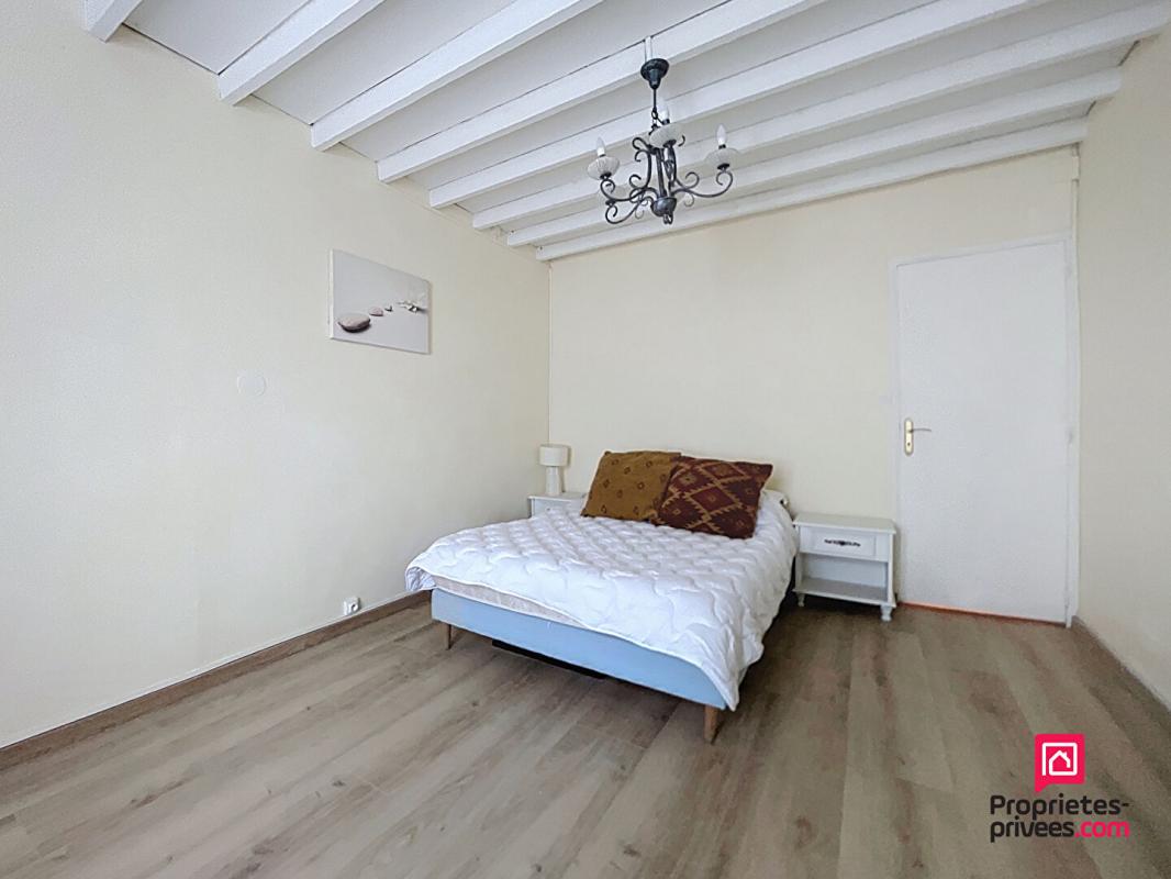 SAINT-FULGENT-DES-ORMES A 15 mn de Bellême, longère de 155 m2 et 4 chambres 5