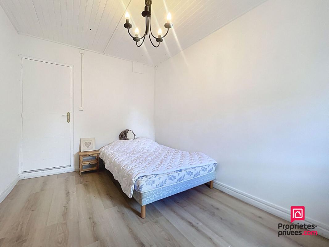 SAINT-FULGENT-DES-ORMES A 15 mn de Bellême, longère de 155 m2 et 4 chambres 6