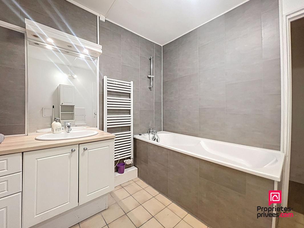 SAINT-FULGENT-DES-ORMES A 15 mn de Bellême, longère de 155 m2 et 4 chambres 7