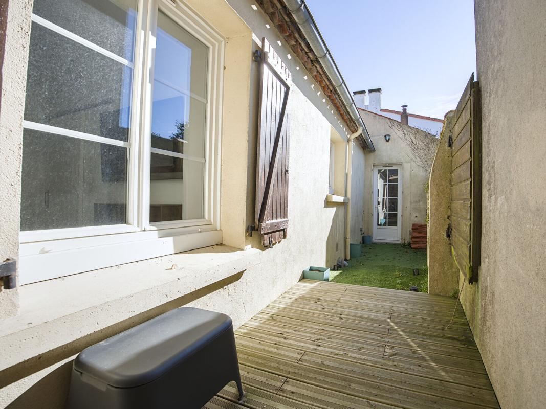 AUBIGNY-LES CLOUZEAUX Maison Aubigny Les Clouzeaux 3 pièce(s) 74 m2 12