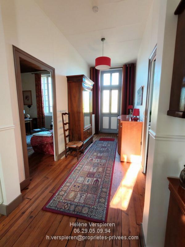 LE BUISSON-DE-CADOUIN Maison Le Buisson De Cadouin 7 pièce(s) 147 m2 Jardin de1216 M2 2