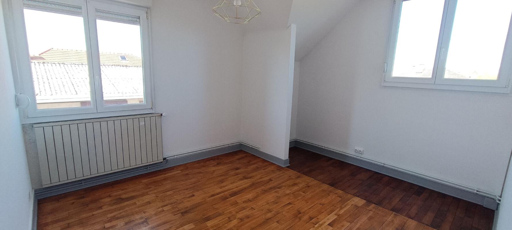 SAINT-SAUVEUR Maison familiale 7 pièces 193 m2 12