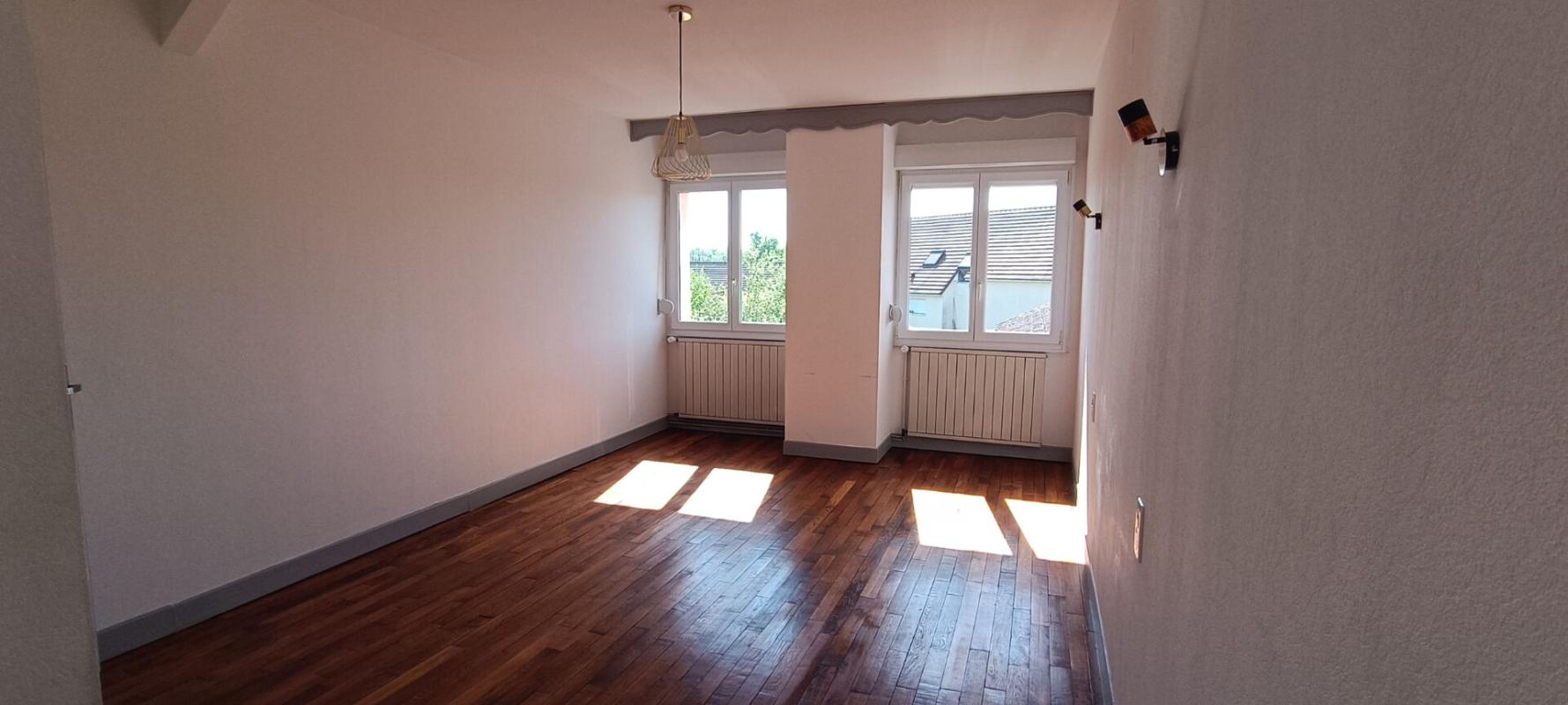 SAINT-SAUVEUR Maison familiale 7 pièces 193 m2 13