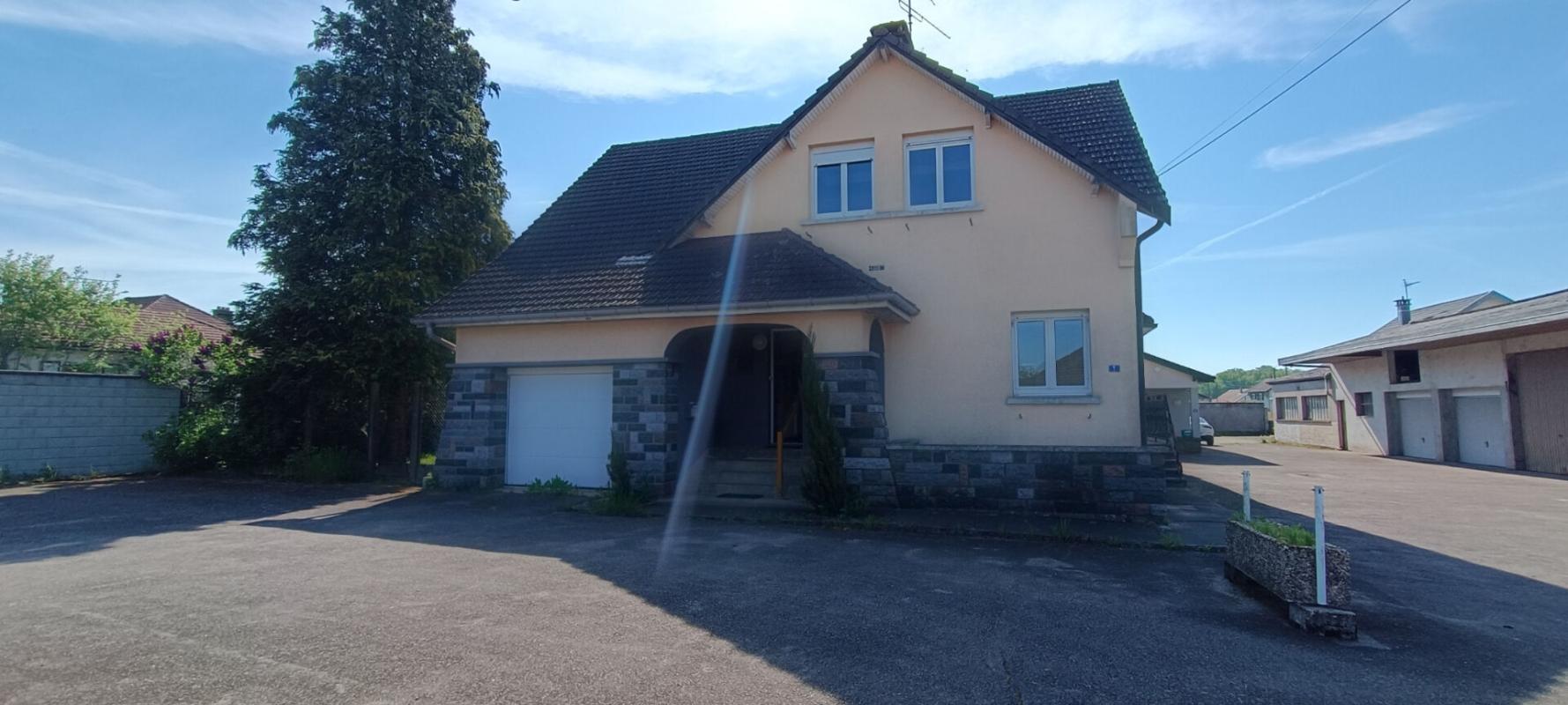 SAINT-SAUVEUR Maison familiale 7 pièces 193 m2 2