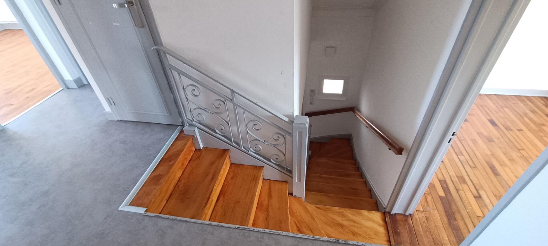 SAINT-SAUVEUR Maison familiale 7 pièces 193 m2 9